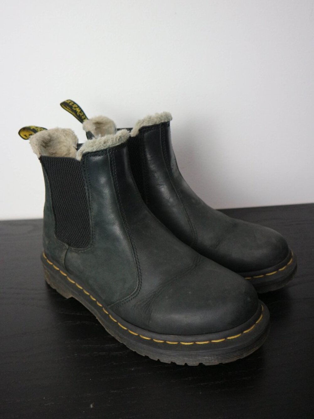 Dr. Martens 2976 Leonore Chelsea Boot - Black Womens Size 8